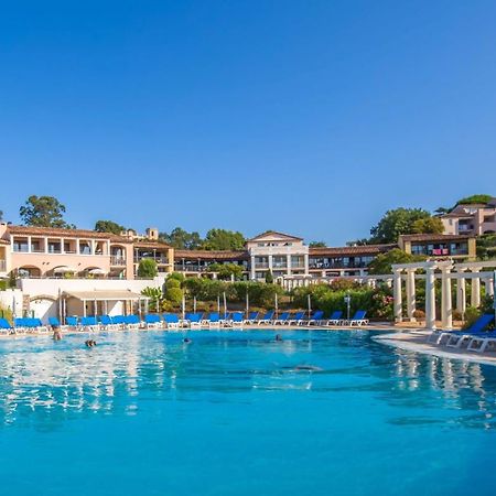 Residence Pierre & Vacances Les Parcs De Grimaud Bagian luar foto