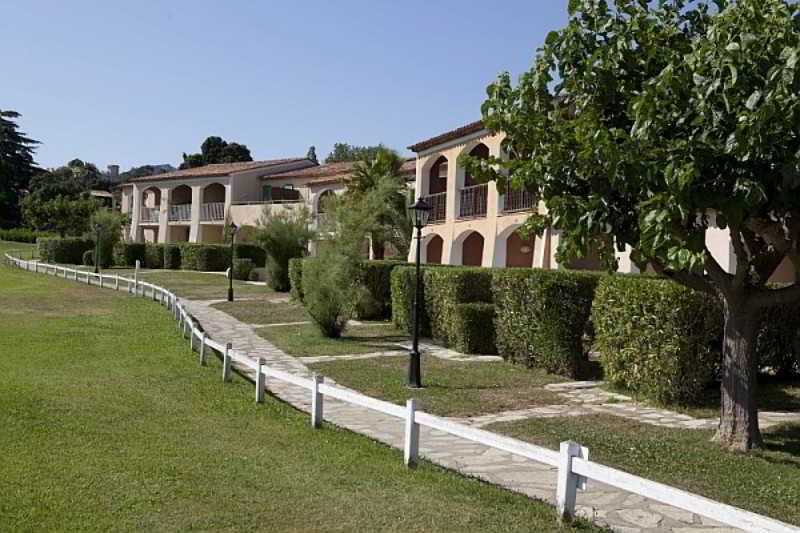Residence Pierre & Vacances Les Parcs De Grimaud Bagian luar foto