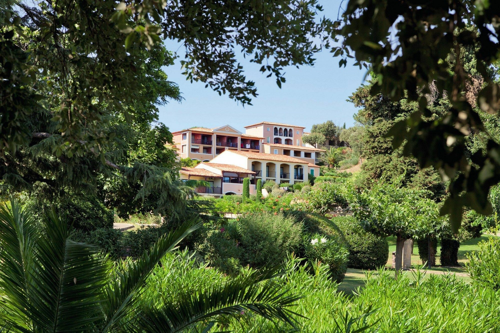 Residence Pierre & Vacances Les Parcs De Grimaud Bagian luar foto