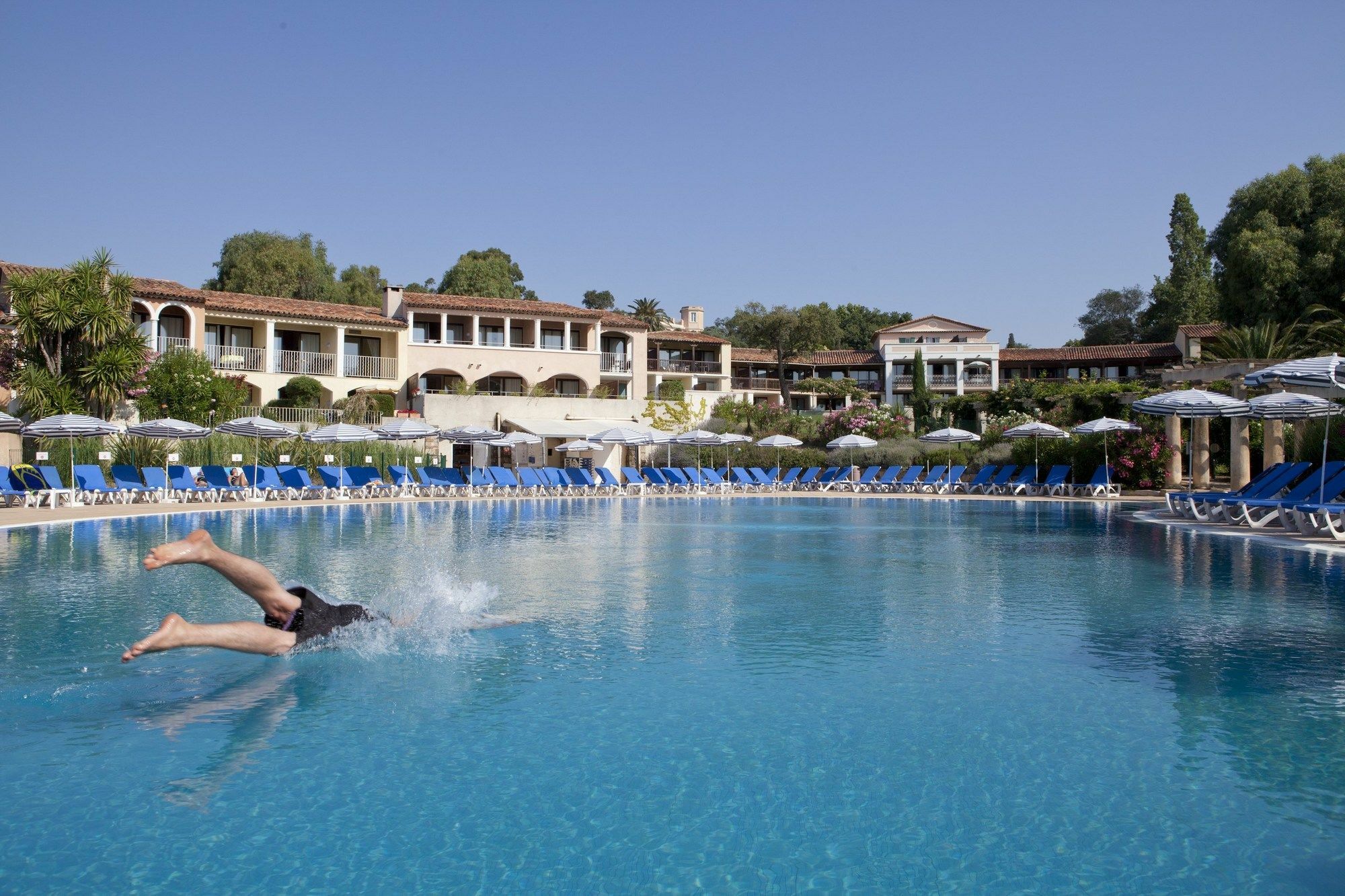 Residence Pierre & Vacances Les Parcs De Grimaud Bagian luar foto